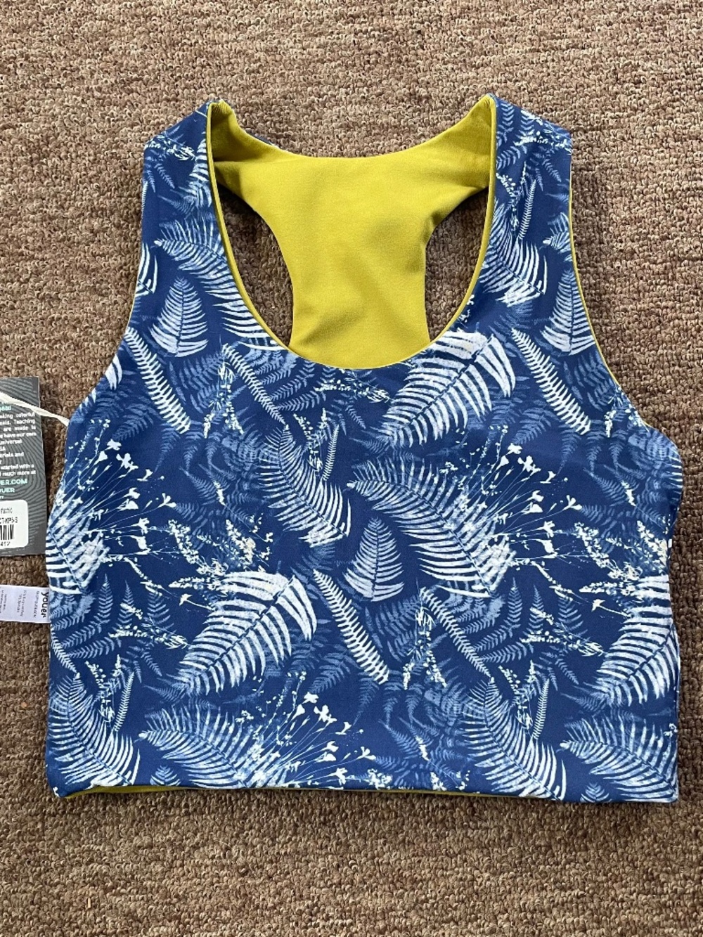 Youer Commit Crop Top. Small, BNWT